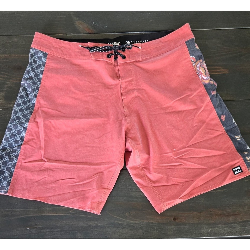 Billabong Dbah Pro Board Shorts Mens 34 Salmon Pink Floral Checker Recycler Surf